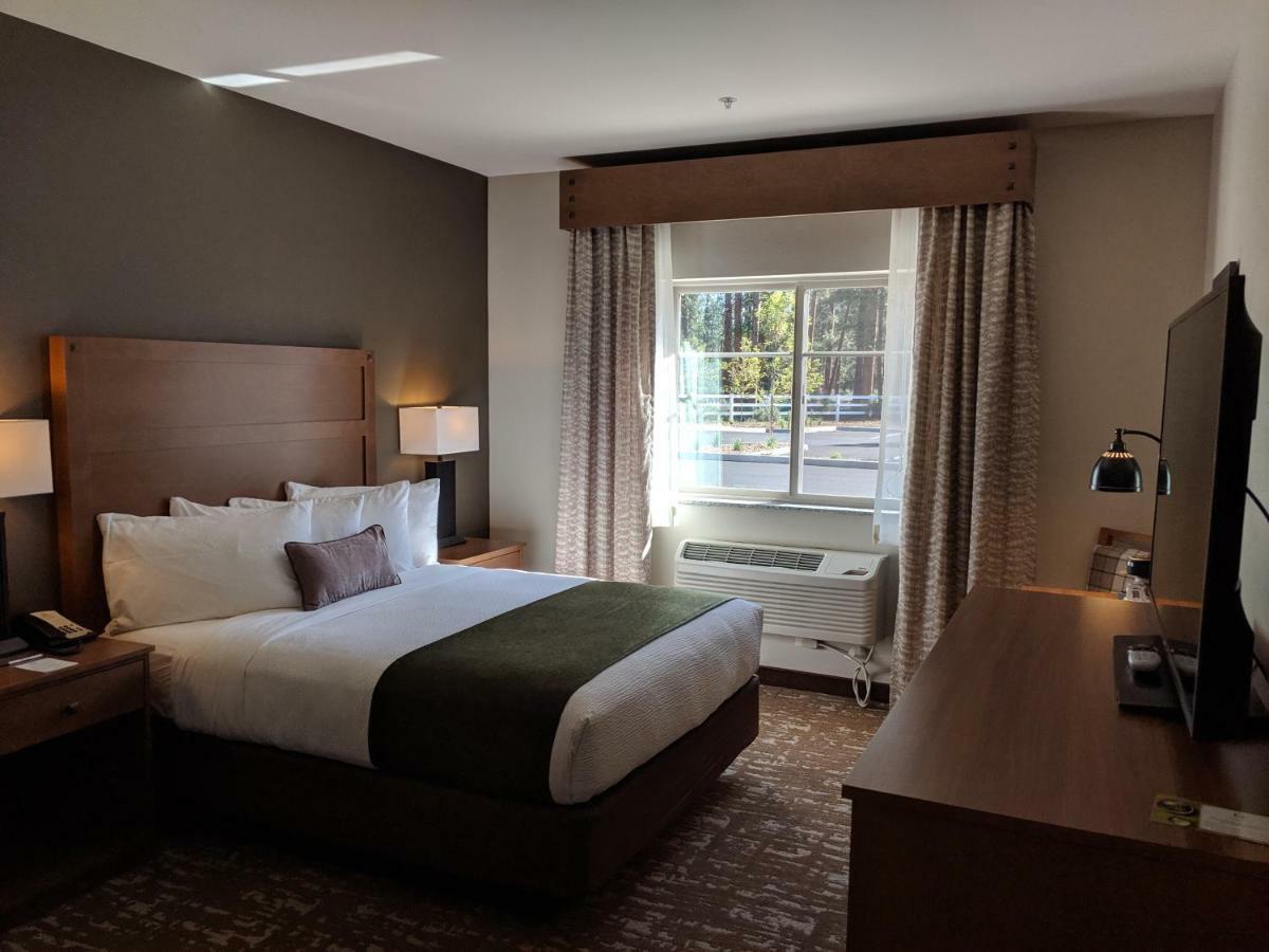 Grandstay Hotel & Suites Систерс Экстерьер фото